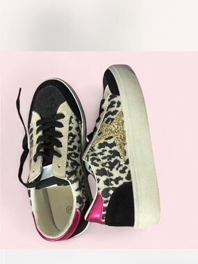 Leopard Print Platform Sneakers with Gold Star and Pink Heel